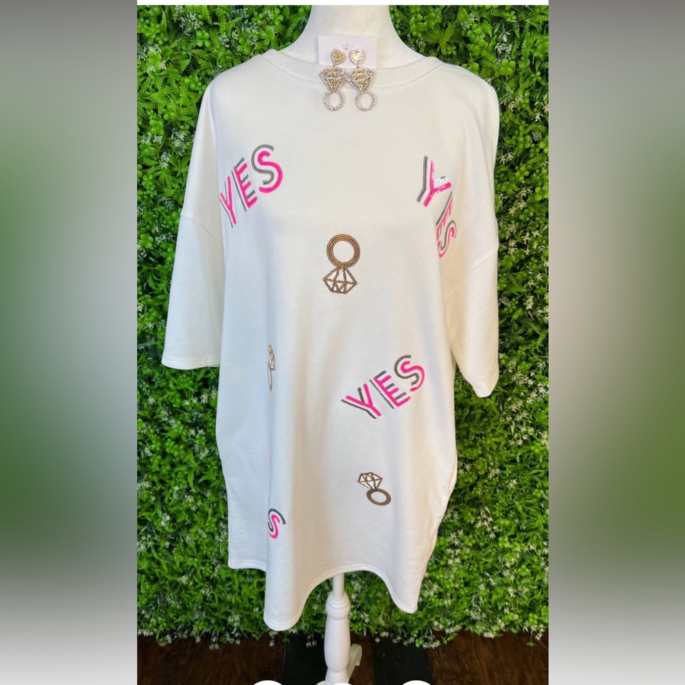 New Peach Love boutique white short sleeve Engagement Diamond Ring sequin dress